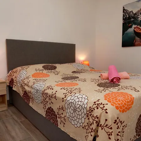 Charming 2-bed In Okrug Gornji * Trogir