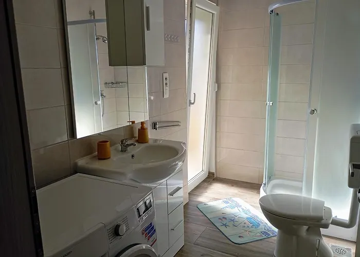 Apartment Charming 2-bed In Okrug Gornji Trogir